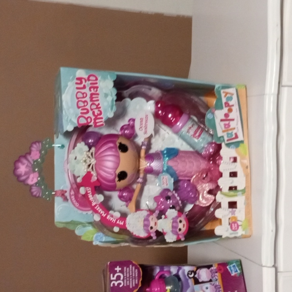 Lalaloopsy dolls